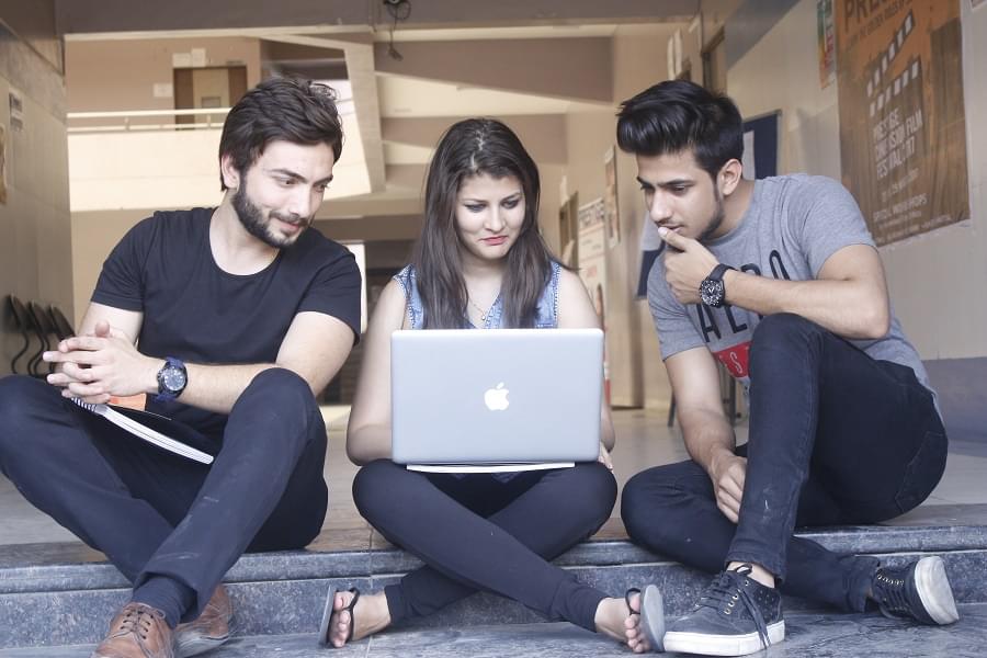 PIMR Students Corner photo 1