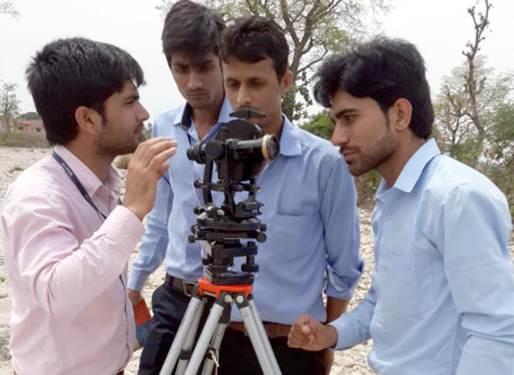 Glocal School of Science & Technology Saharanpur Labs and Library photo 14