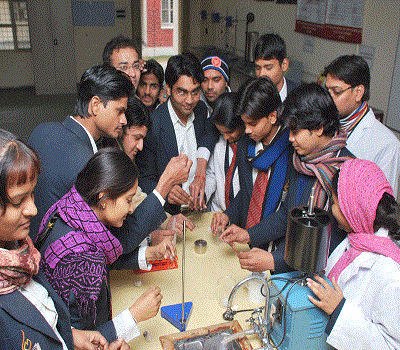Mangalayatan University, Institute of Applied Sciences Aligarh Facility photo 2
