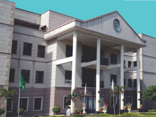 Shobhit University, School of Law and Constitutional Studies Meerut Academic Building photo 8