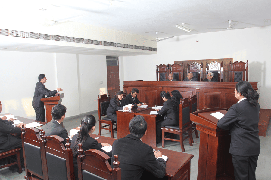 Amity University Lucknow Academic Building photo 3