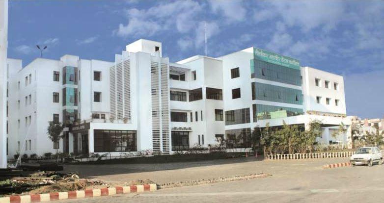 Teerthanker Mahaveer University Online Academic Building photo 1