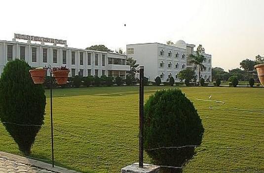 Saaii College of Medical Science & Technology Kanpur Academic Building photo 3