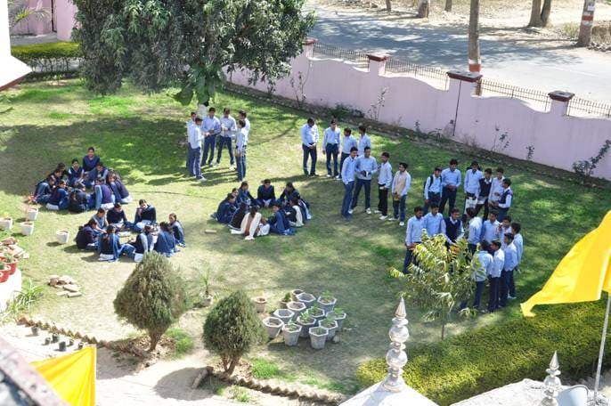 Hari Group of Institutions Nakur Academic Building photo 2