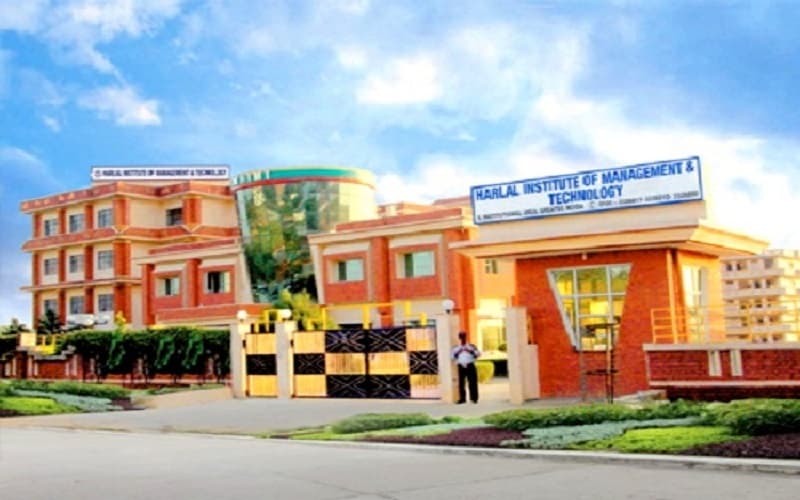 HIMT Group of Institutions Greater Noida Academic Building photo 4