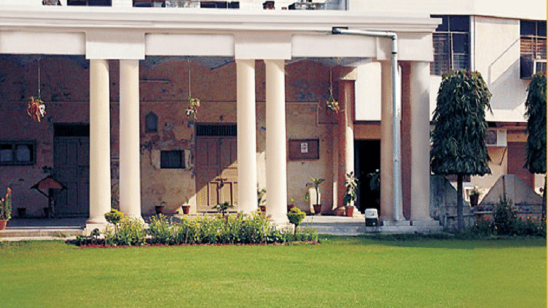 IIMT College of Medical Science Meerut Academic Building photo 3