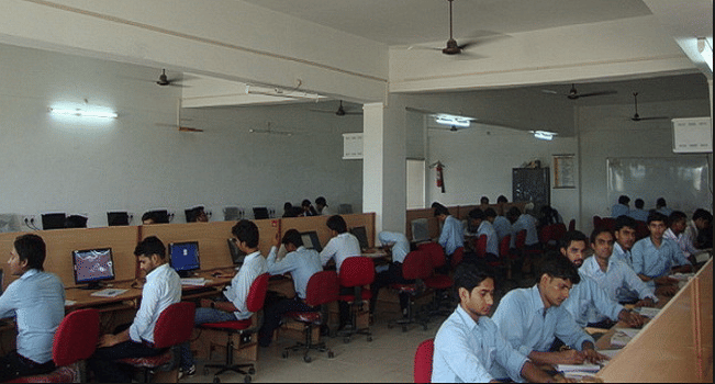 Dr. Rizvi College of Law Kaushambi Facility photo 2