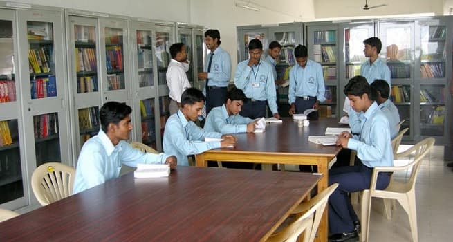 Dr. Rizvi College of Law Kaushambi Facility photo 6