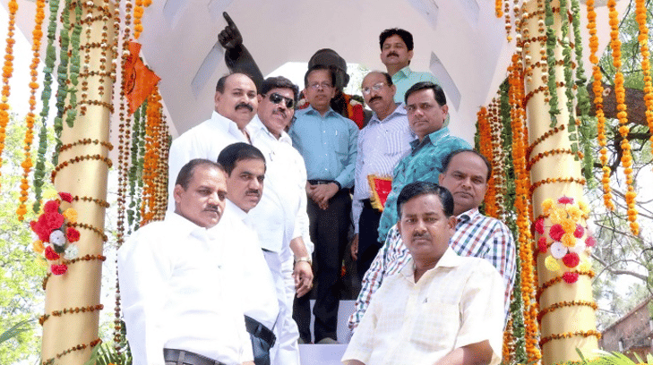 DBRAU DBRAU - Extra Curriculars photo 5