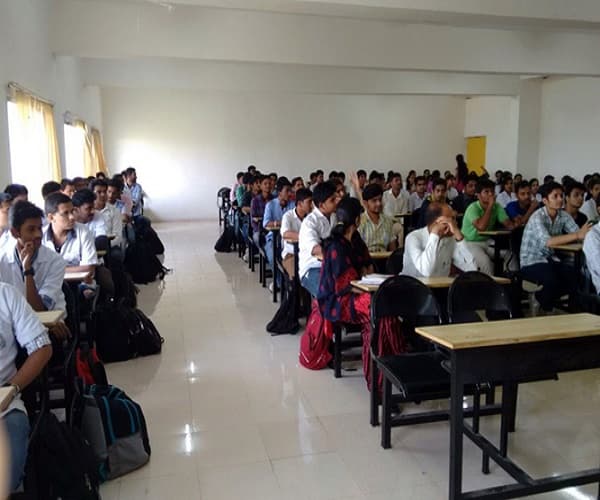 Rajarshi Shahu College of Pharmacy and Research Pune Infrastructure photo 3