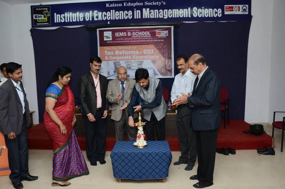 Institute of Excellence in Management Science Hubli Events photo 10