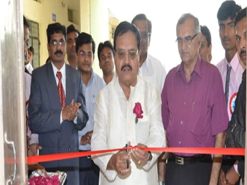 Dayanand College of Pharmacy Latur Events photo 3