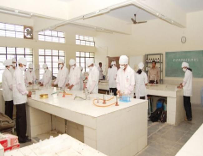 Dayanand College of Pharmacy Latur Facilities photo 5