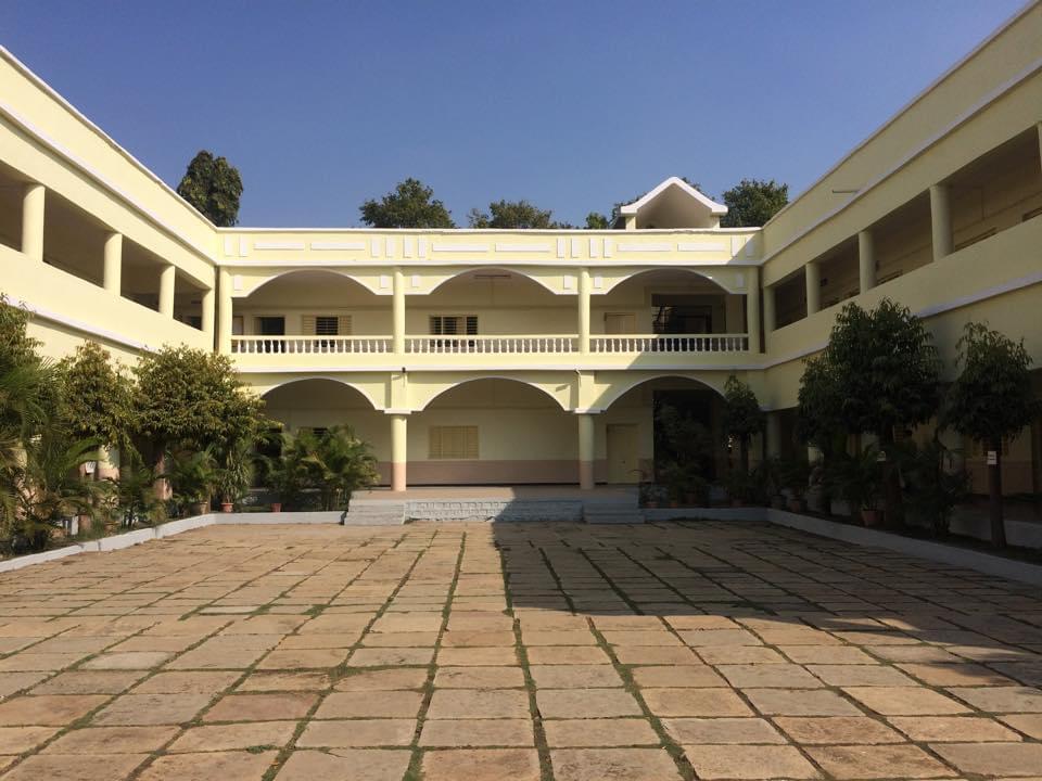 Maharashtra College of Pharmacy Nilanga Academic Building photo 2