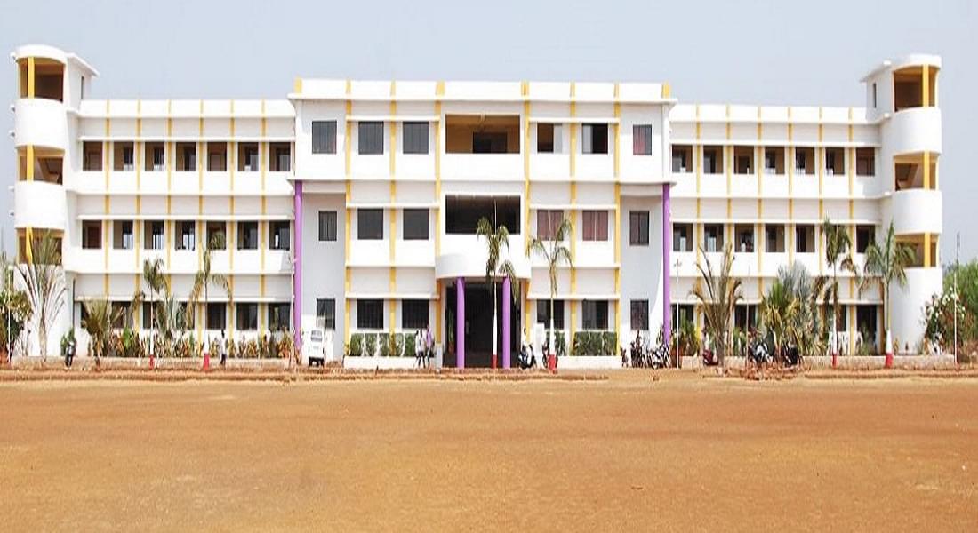 Indira Institute of Pharmacy Sadavali Ratnagiri Academic Building photo 1