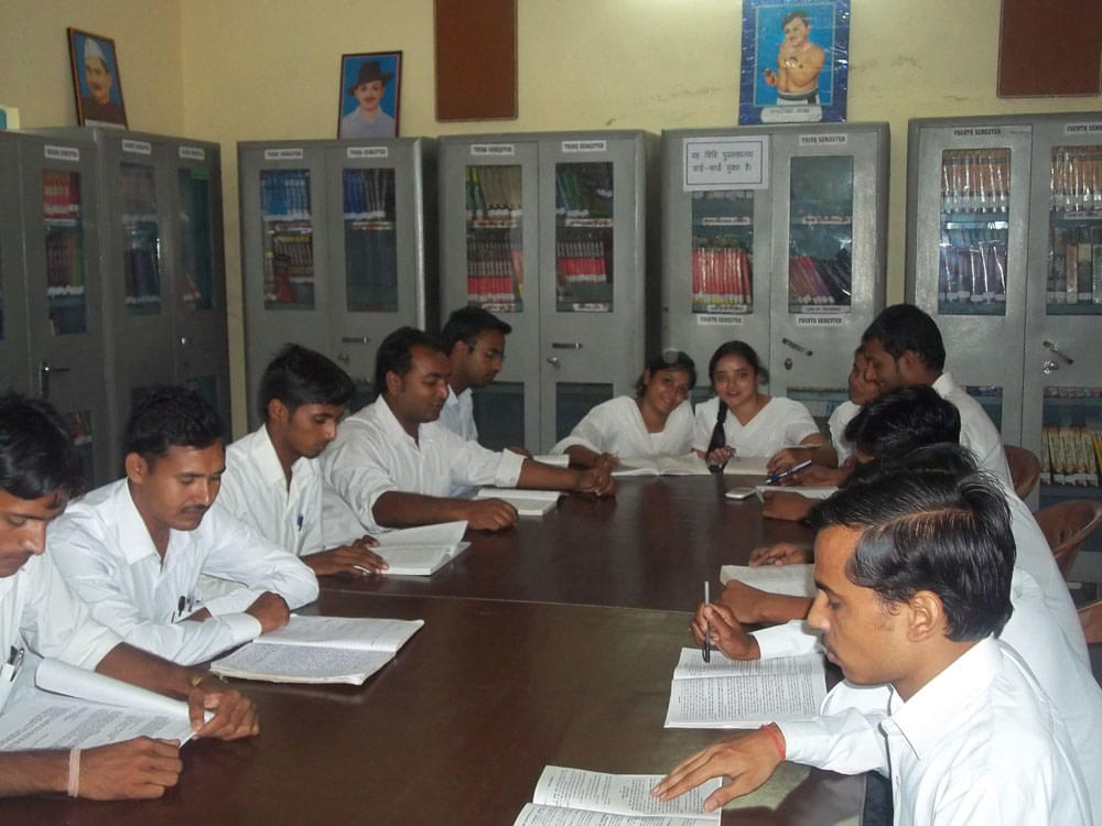 Model Public Law College Sambhal Academic BUilding and Infrastructure photo 3