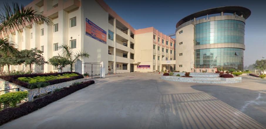 College of Engineering Sciences & Technology Lucknow Infrastructure photo 5