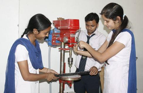 Adhunik Institute of Productivity Management & Research Ghaziabad Campus Life photo 3