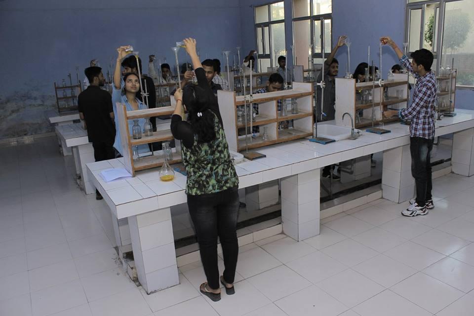 Greater Noida College Labs photo 2