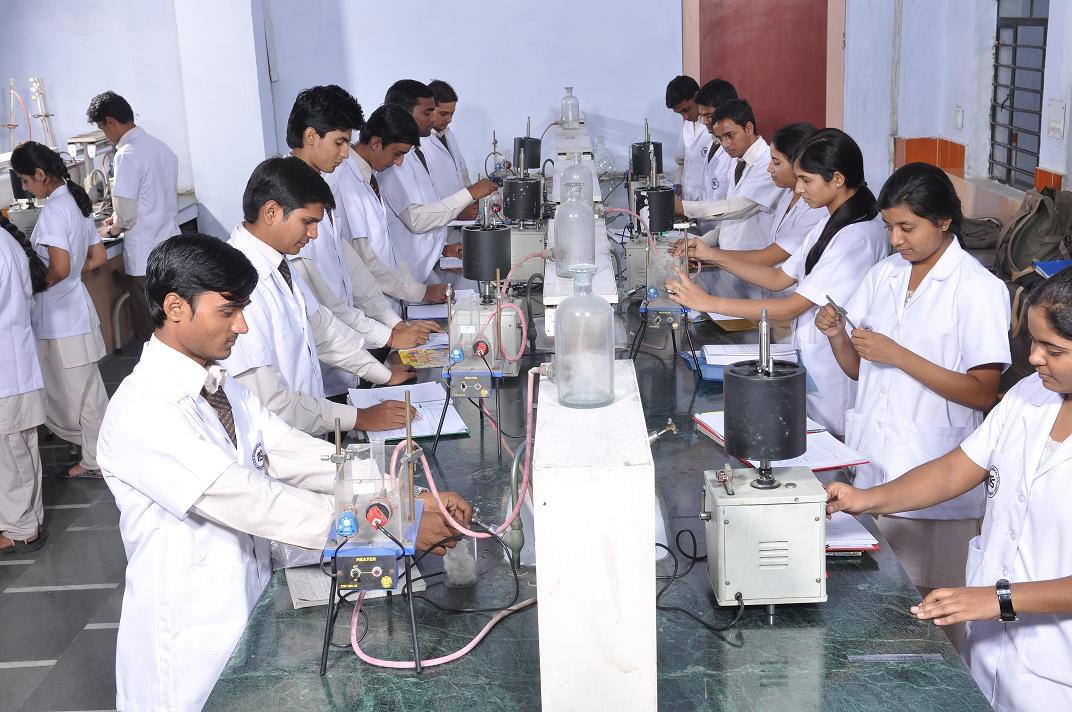 ITS Pharmacy College Ghaziabad Facilities photo 1