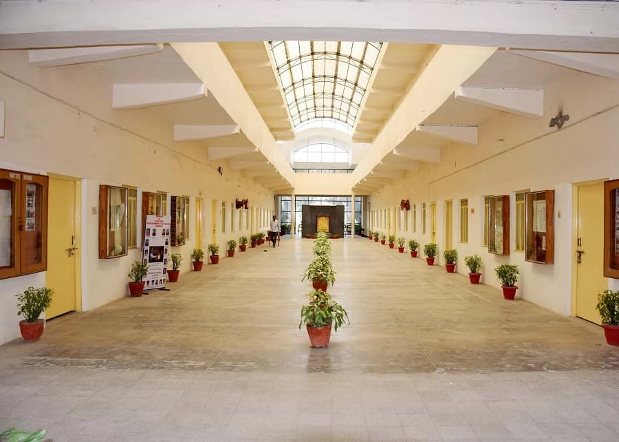 Jhunjhunwala Post Graduate College Ayodhya Campus photo 4