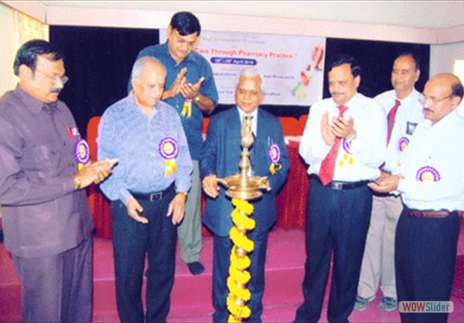 Institute of Pharmaceutical Education & Research Wardha Extra Curriculars photo 1