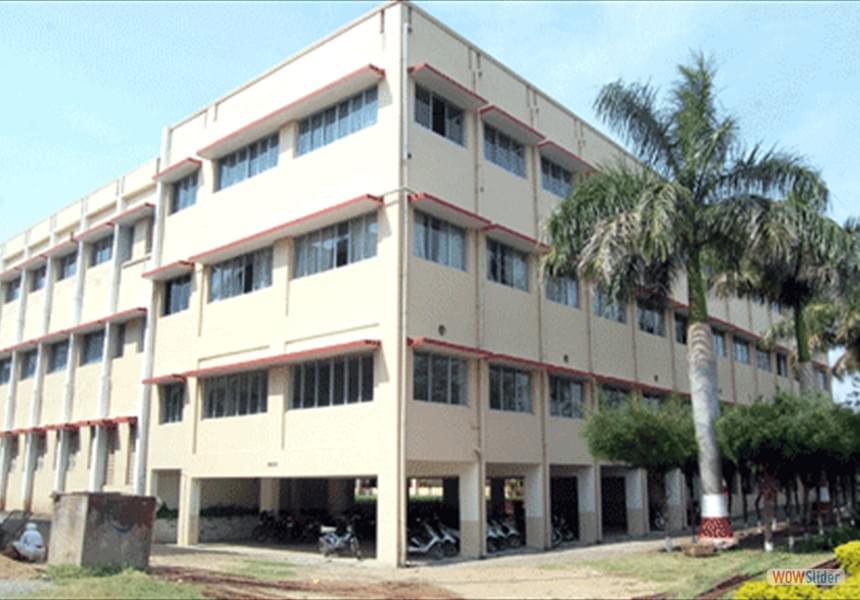 Institute of Pharmaceutical Education & Research Wardha Infrastructure photo 2
