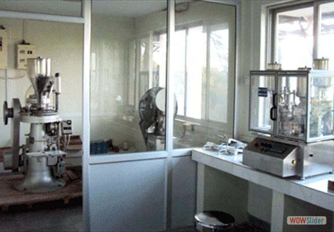 Institute of Pharmaceutical Education & Research Wardha Instruments photo 3