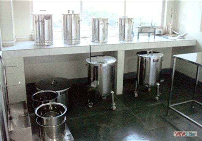 Institute of Pharmaceutical Education & Research Wardha Instruments photo 5