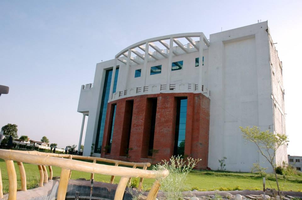 Bansal Institute of Education Meerut Academic Building photo 1