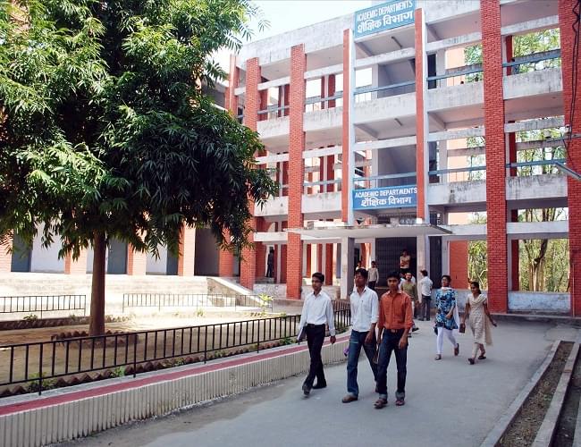 KNIT Sultanpur Academic Building photo 1