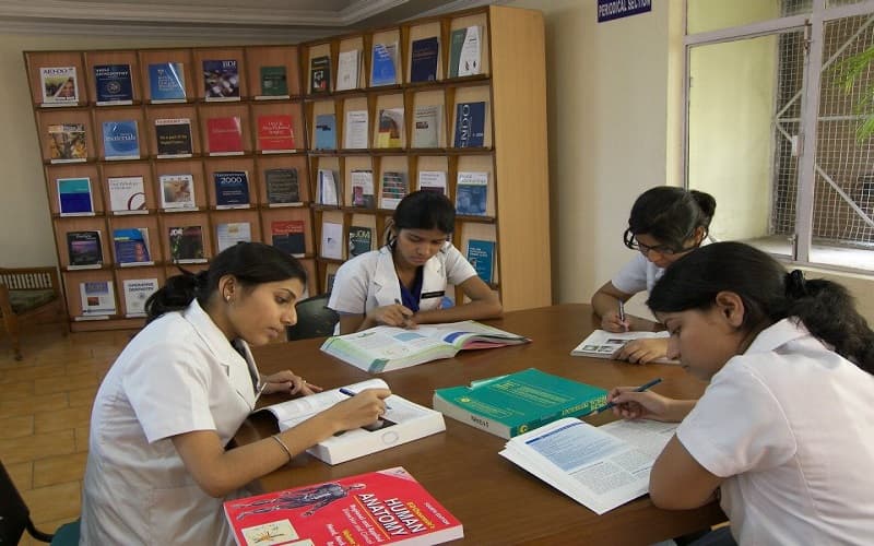 Saraswati Dental College Lucknow Infrastructure photo 3