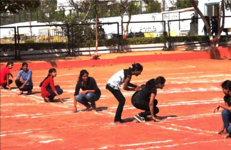 Charak College of Pharmacy & Research Wagholi Sports Day photo 4