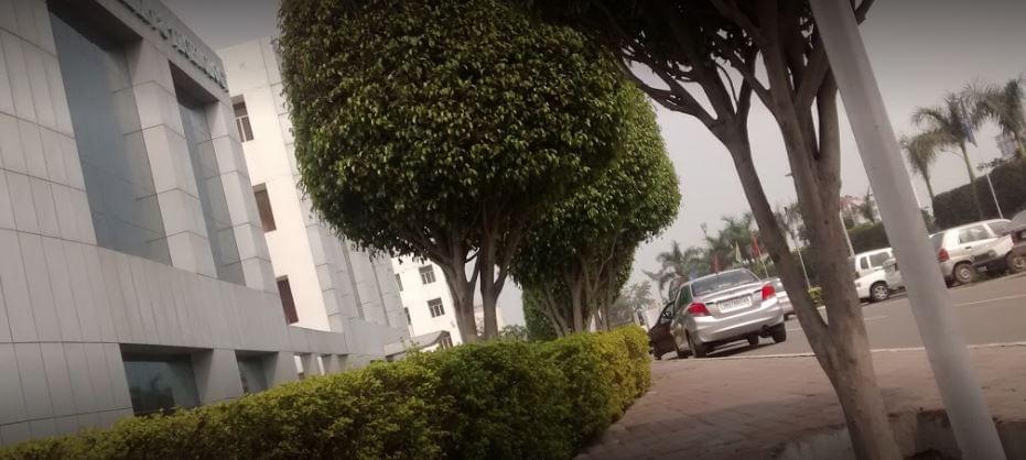 Accurate Institute of Management and Technology Greater Noida Academic Building photo 3