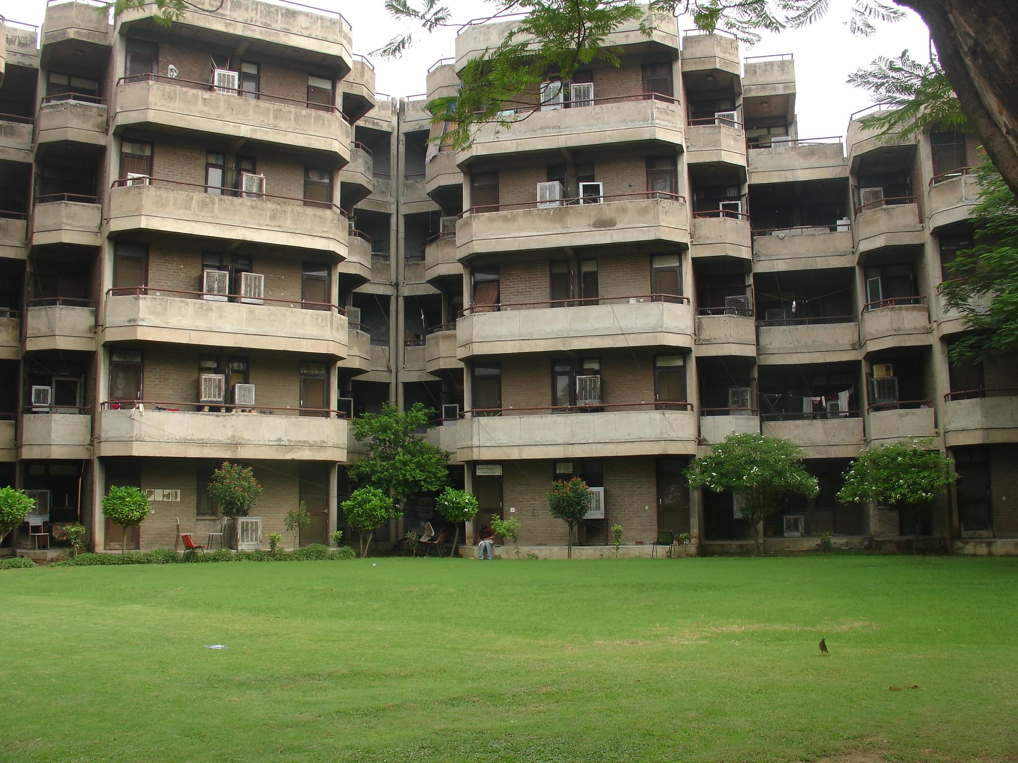 CMC Ludhiana Academic Building photo 1