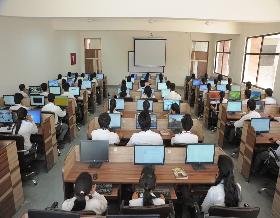 Graphic Era Hill University Dehradun Campus, School of Management Infrastructure photo 5