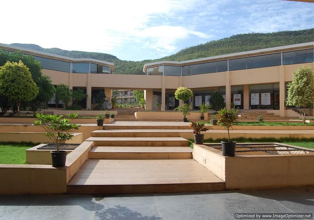 ISB&M College Of Commerce Pune hostel photo 1