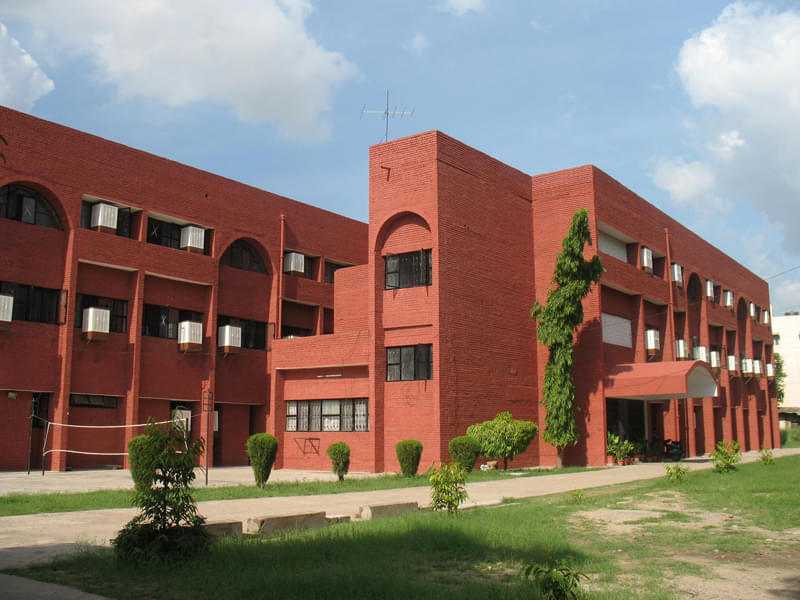Institute of Cooperative and Corporate Management Research & Training Lucknow Academic Building photo 2