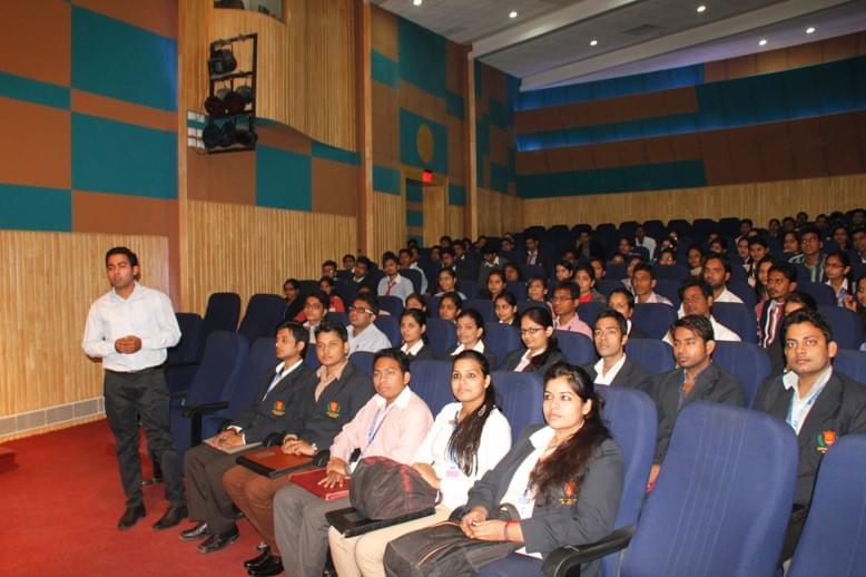 Jaipur National University, School of Business & Management Facility photo 1