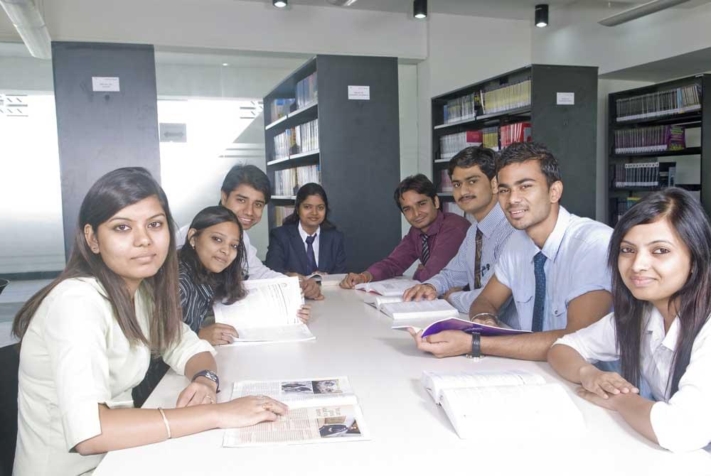 JRE School of Management Greater Noida Library photo 3