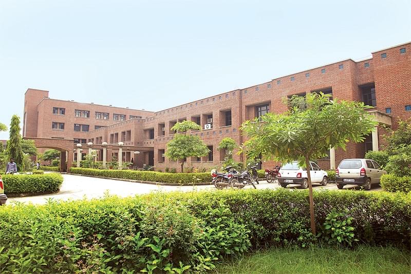 Jaipuria Institute of Management Ghaziabad Academic Building photo 1
