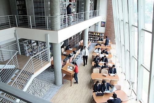 Jaipuria Institute of Management Ghaziabad Academic Building photo 2