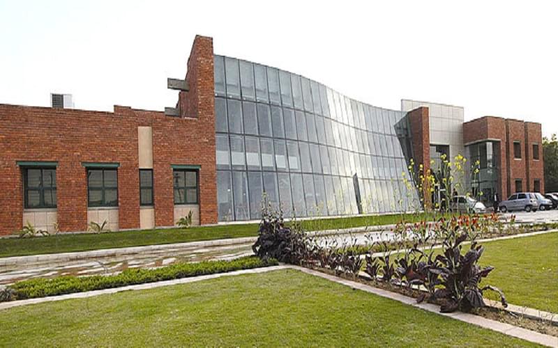 Jaipuria Institute of Management Ghaziabad Academic Building photo 3