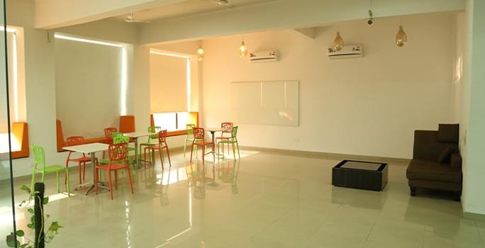 Lloyd Institute of Management and Technology Greater Noida Campus photo 8
