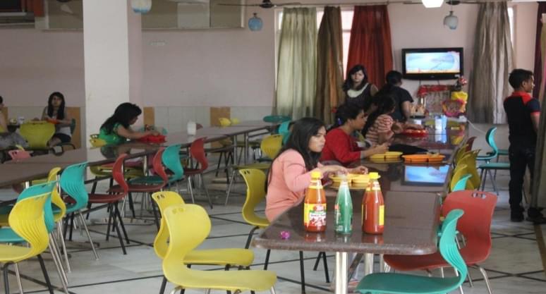 Lloyd Institute of Management and Technology Greater Noida Facility photo 2