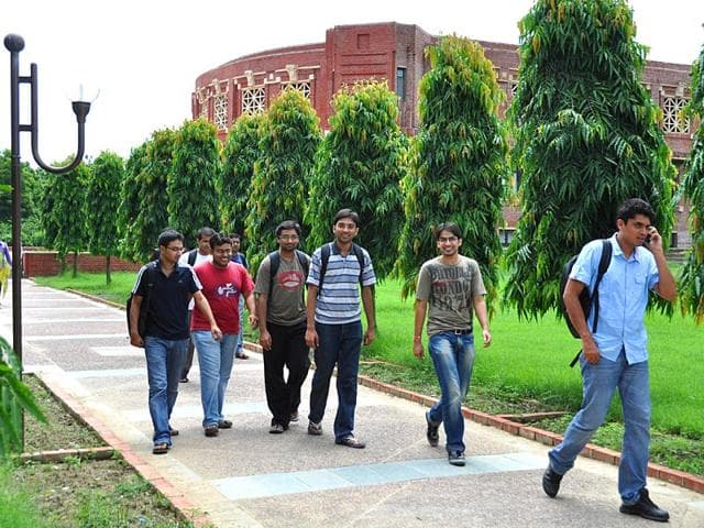 Madhu Vachaspati School of Management Kaushambi Campus photo 2