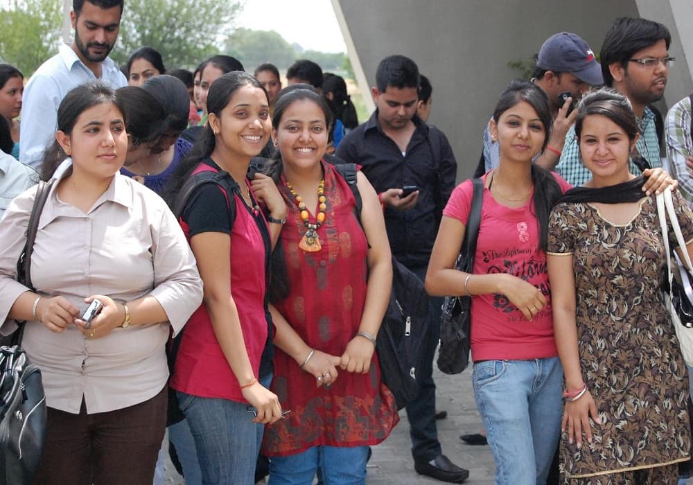 Madhu Vachaspati School of Management Kaushambi Campus photo 4