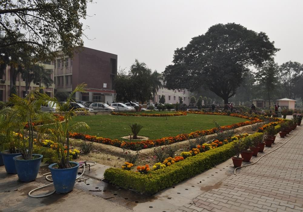 MNNIT Allahabad Academic Building photo 9