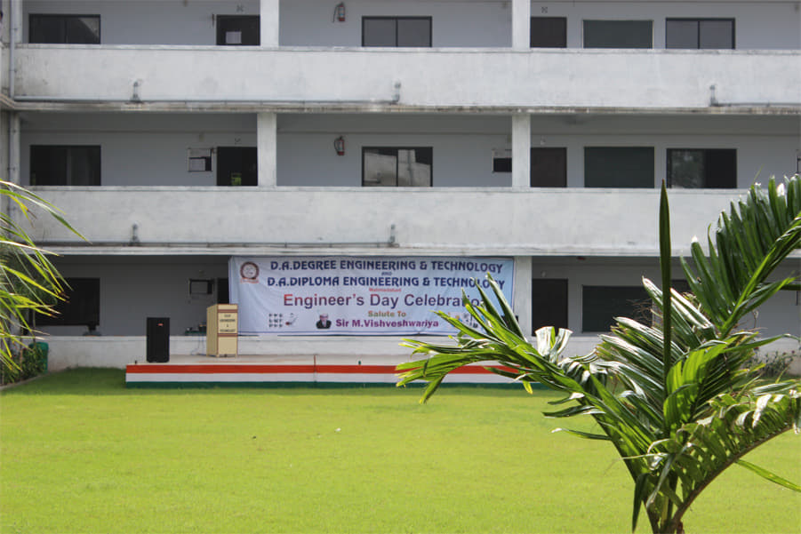 D. A. Degree Engineering & Technology Mahemdabad Building & Infrastructure photo 7