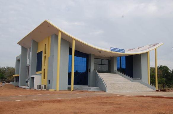 Alagappa University Karaikudi Academic Building photo 6